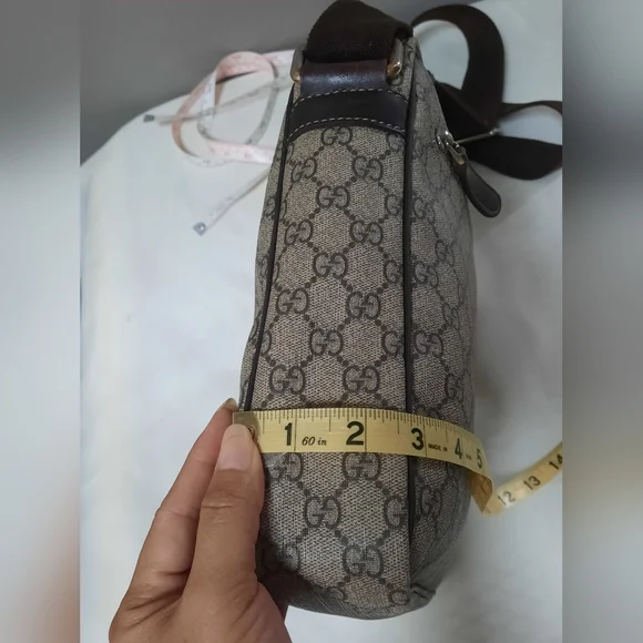 Authentic Gucci GG Supreme monogram canvas message Crossbody bag - Picture 12 of 16
